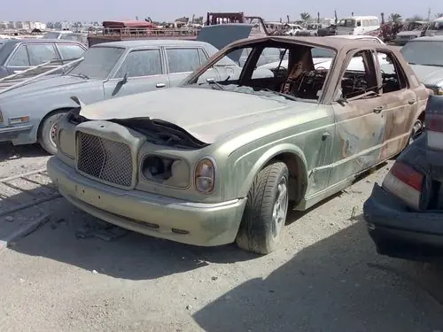 Lo que te puedes encontrar en un desguace de Qatar