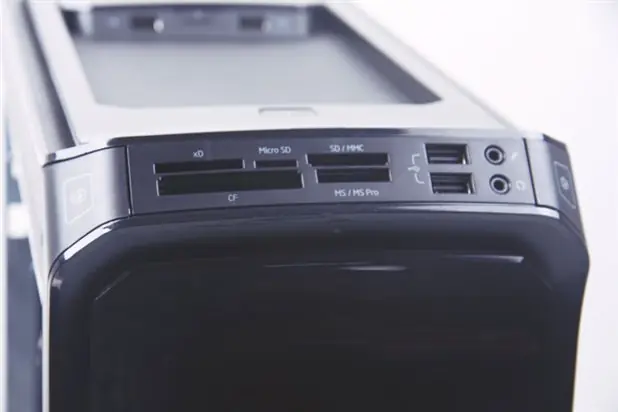 ¿No funciona el panel de audio frontal?