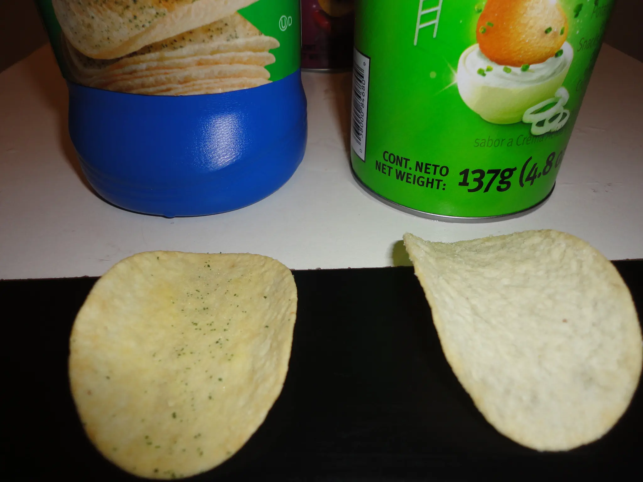 Pringles vs Lay's Stax