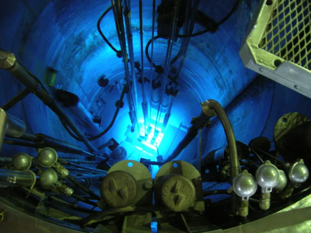 Curiosidad Científica: Ese color azul en los reactores nucl