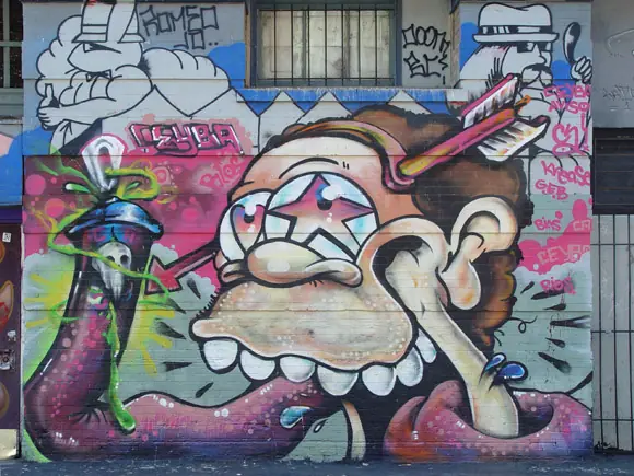 Creativos Ejemplos de Graffitis