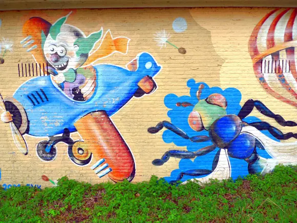 Creativos Ejemplos de Graffitis