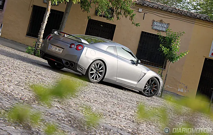 Nissan GT-R, a prueba . El superdeportivo