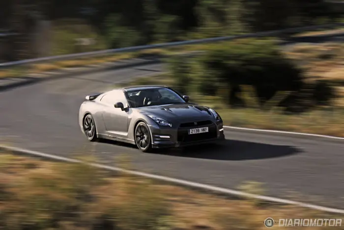 Nissan GT-R, a prueba . El superdeportivo