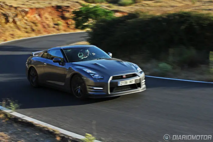 Nissan GT-R, a prueba . El superdeportivo