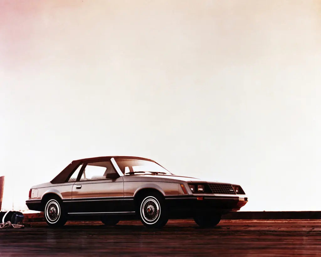 Ford Mustang: generación de 1979 a 1993