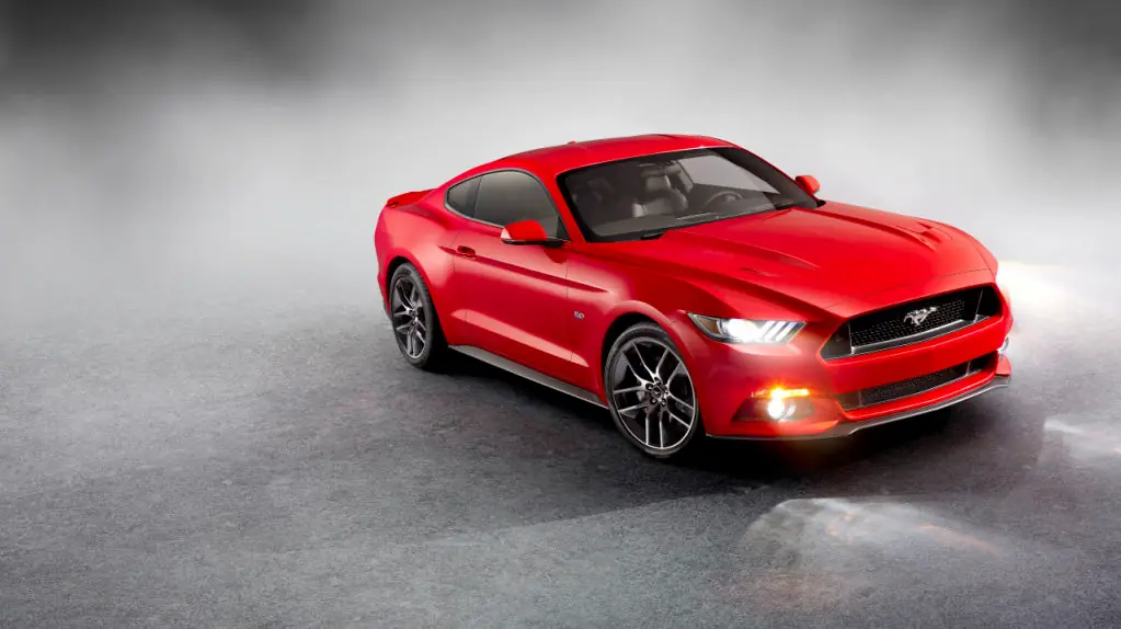 4 razones por las que ilusionarnos con el nuevo Mustang 2015
