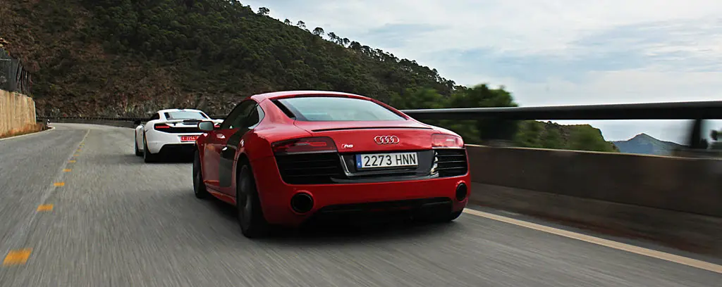 Audi R8 V10 Vs Mclaren 12C Batalla Legendaria