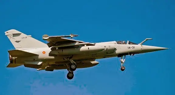 La novela de los F-1M sigue...