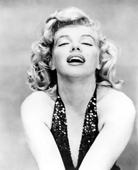 Norma Jeane (Marilyn Monroe)  Parte Treinta y tres