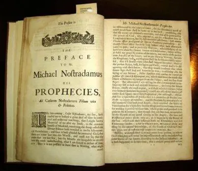 Centuria VIII de Nostradamus (completa)