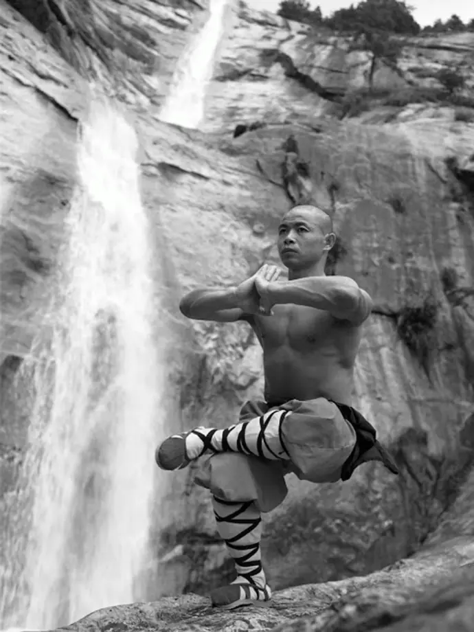 Monjes Shaolin desafían algunas limitaciones del cuerpo