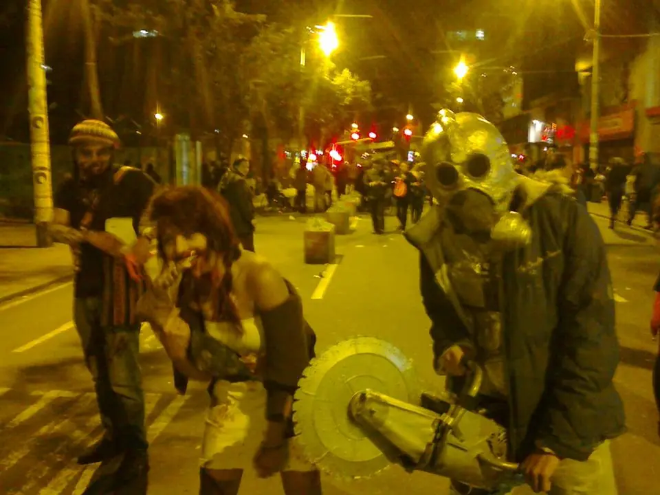 Dead Frontier MMO Cosplay