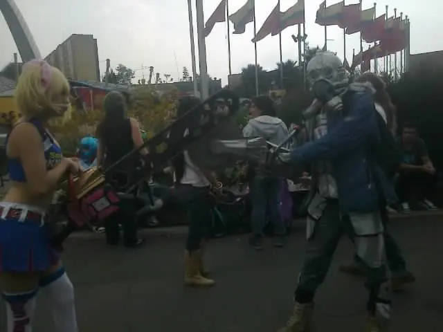 Dead Frontier MMO Cosplay