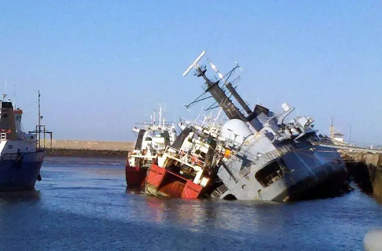ara santisima trinidad