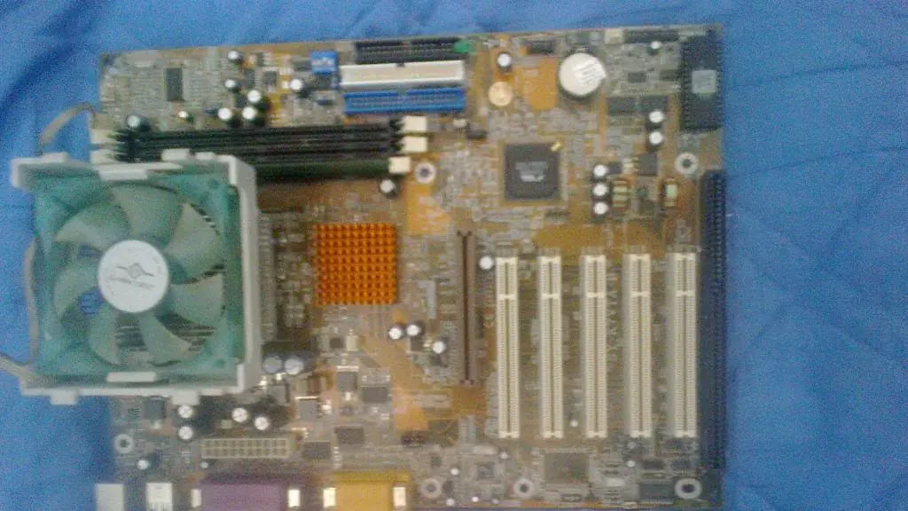 Mod BIOS mother SOYO SY-K7VTA-PRO (para entendidos)