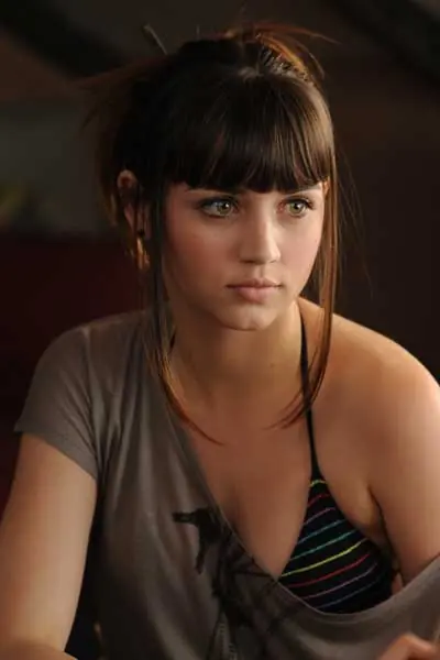 ¿quien es mas bonita scarlett johansson o ana de armas?