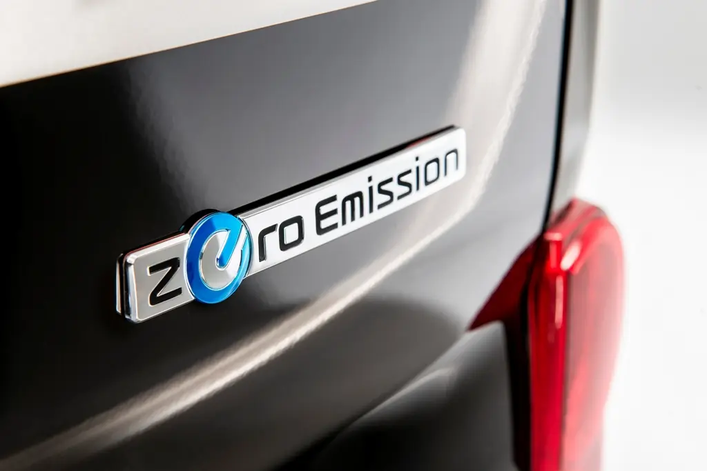 Nissan reinventa el clásico taxi de Londres a partir del e-