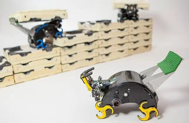 Robots termita cooperan para fabricar estructuras