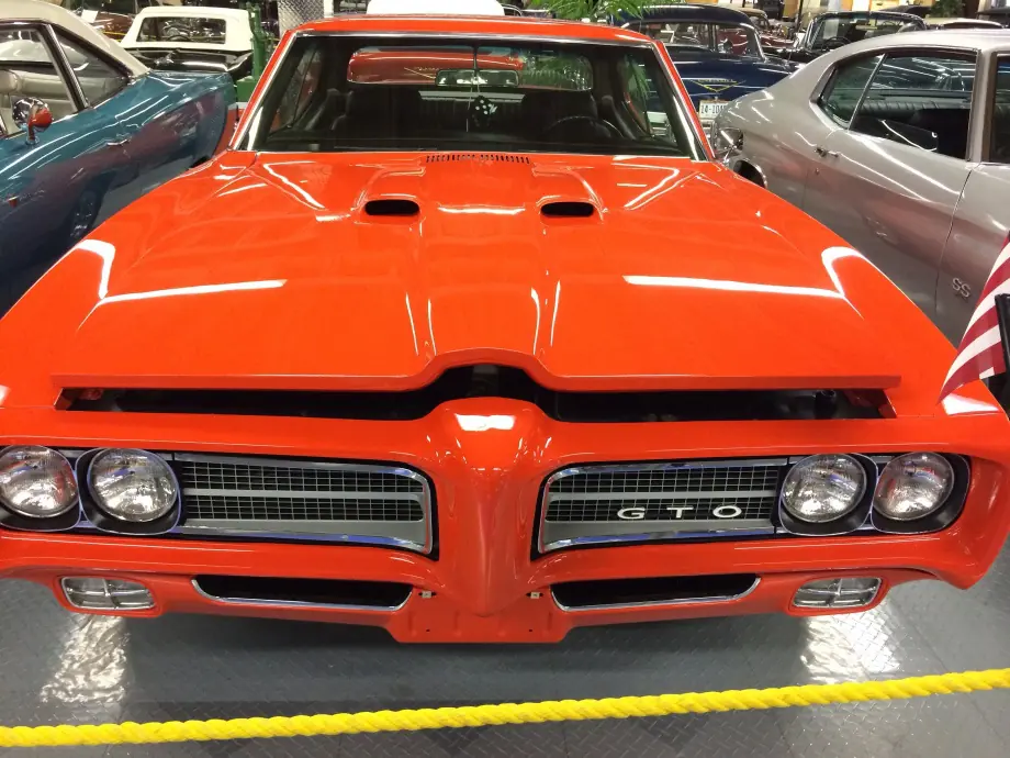 Mezcladito de fotos de vehículos de todos los tipos