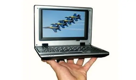 Laptops sobre las piernas: afectan la fertilidad masculina