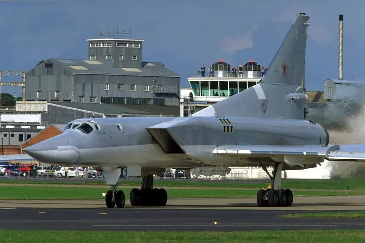 bombardero b-2
