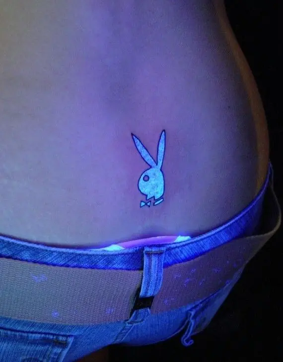 tatuajes fosforescentes + tatuajes raros