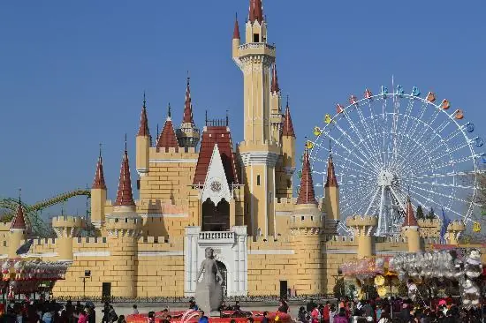 Los 10 parques de atracciones mas estranbóticos del mundo