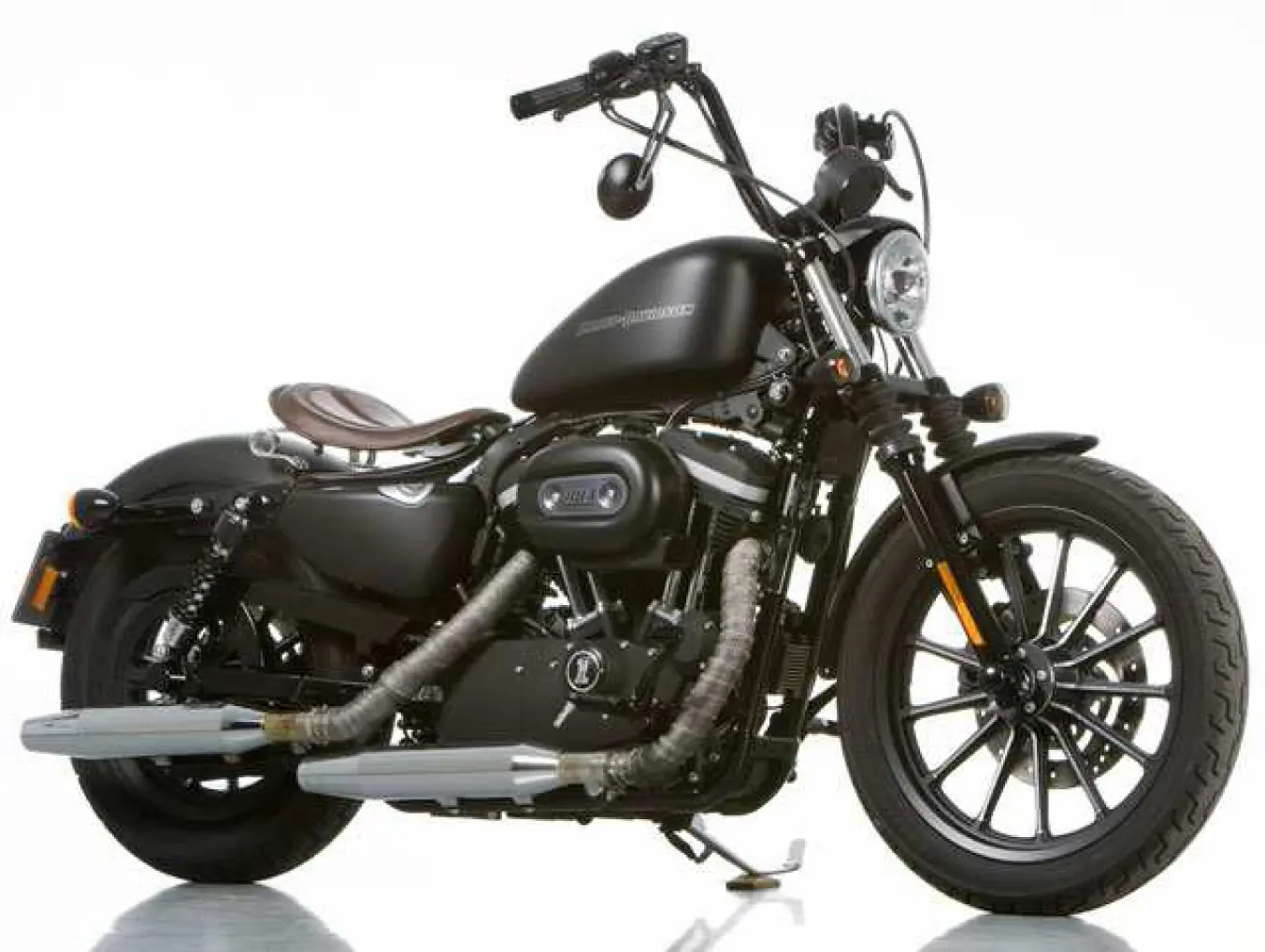 Harley Davidson 883. La mas linda de todas.