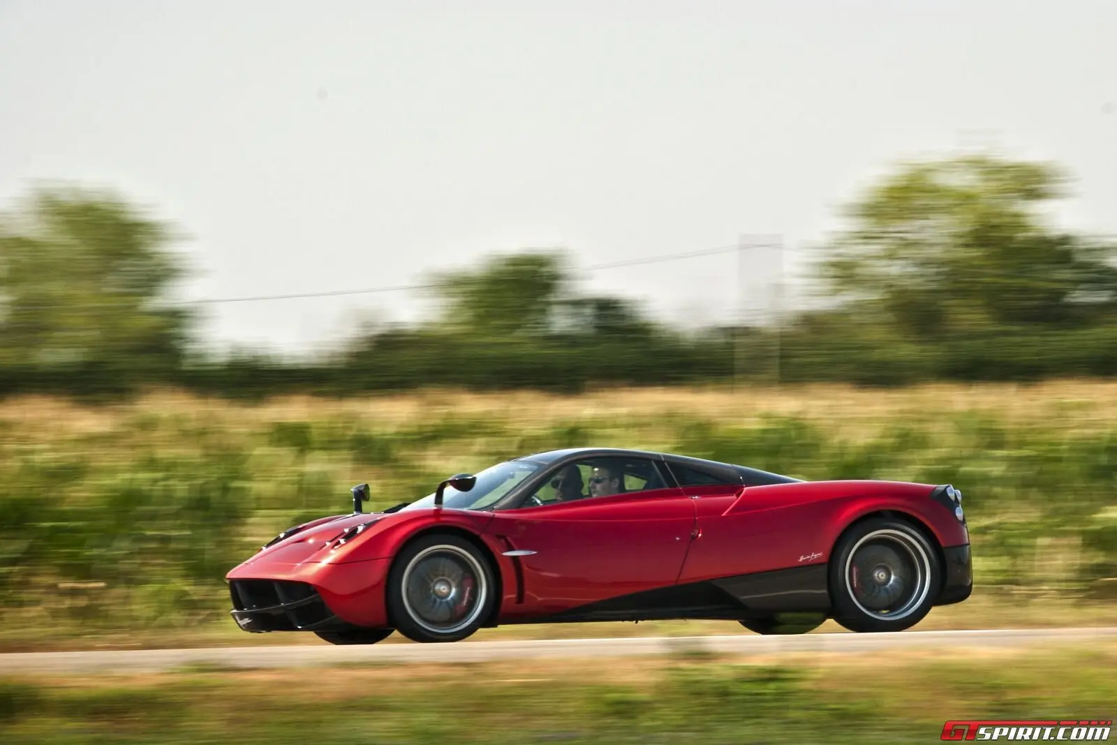 V12