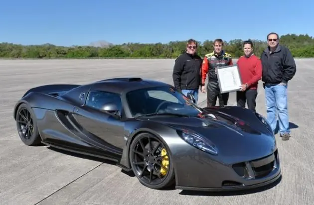 El coche más rápido del mundo, 435 km/h (Video)