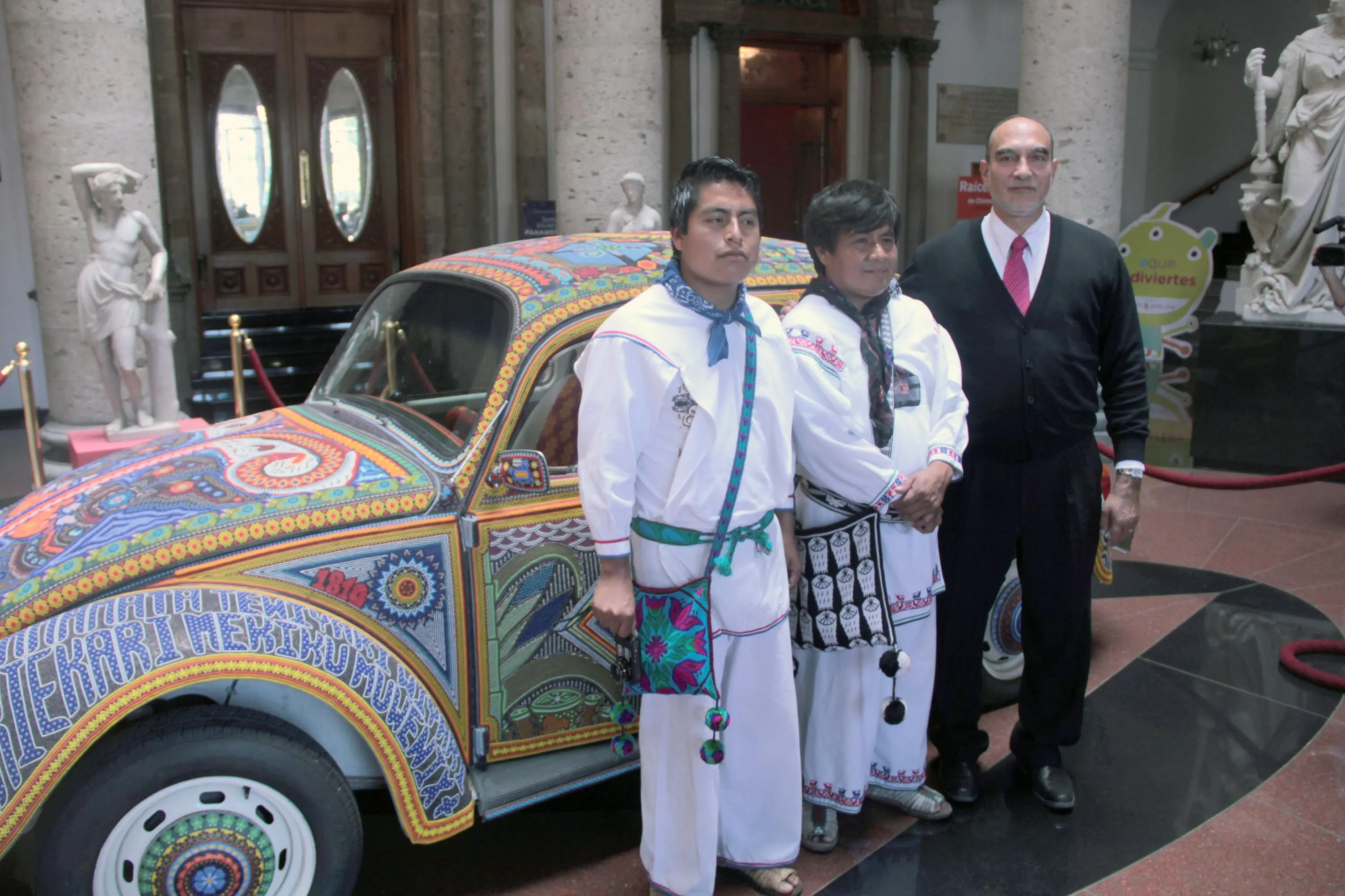 Presentan en EU el "Vochol"