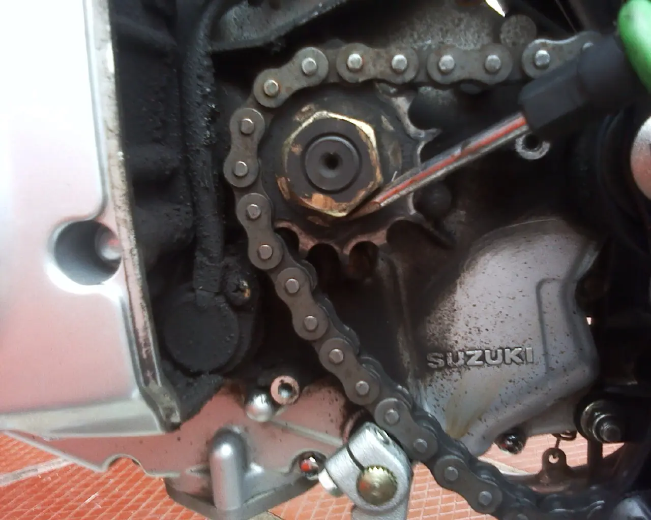 Suzuki EN125-2a cambio de relacion