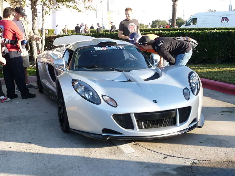 Hennessey Venom GT el más rápido del mundo.