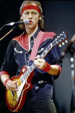 Cantá mientras tocas la guitarra