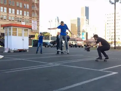 Tony Hawk confirma que skateboard volador no es real