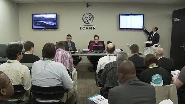 Internet está controlada por 14 personas que guardan 7 llav