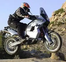 muchas motos