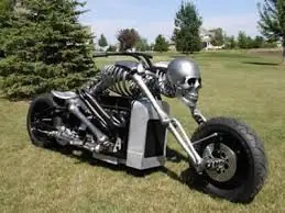 muchas motos