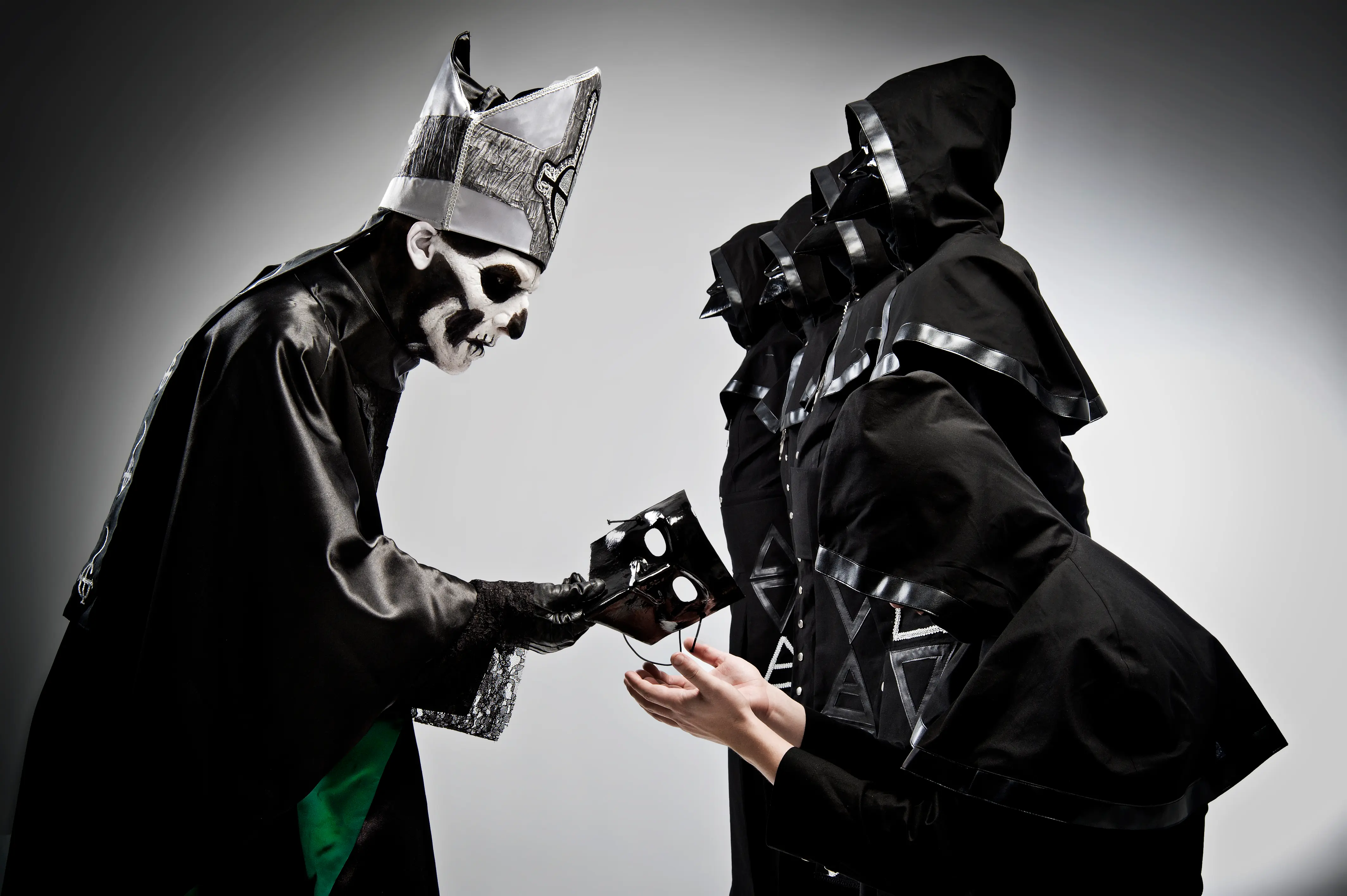 Todo sobre Ghost (banda)