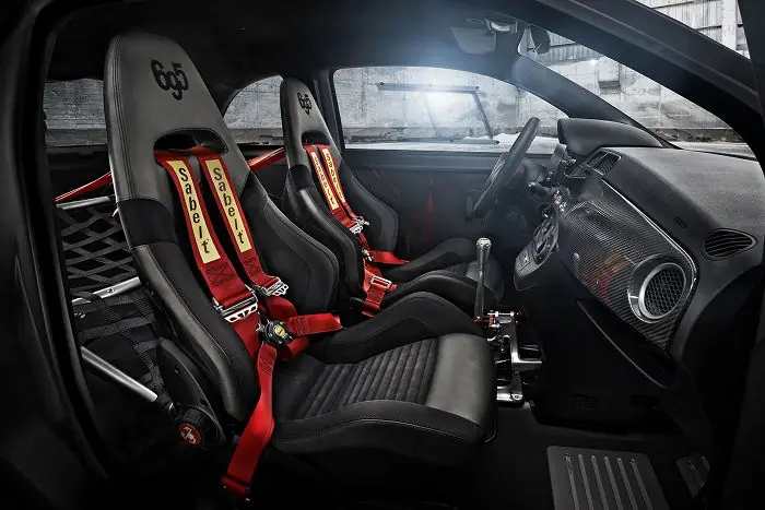 Abarth 695 biposto, todos los detalles