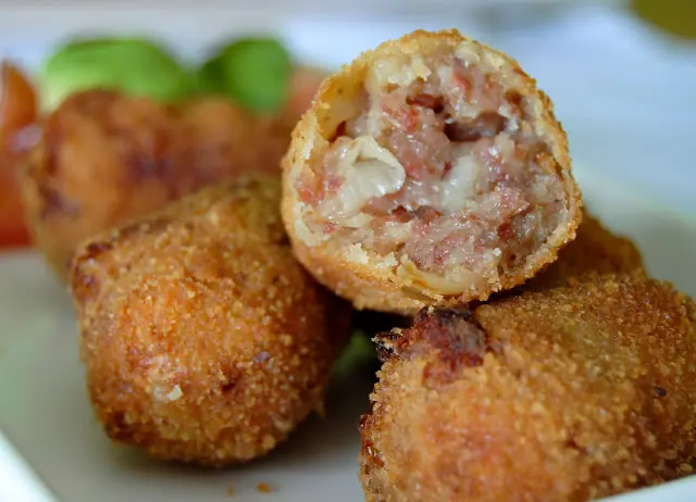 Croquetas de jamón y queso...