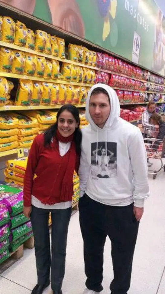 Messi de compras en el super