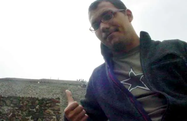 Caramelos de cianuro"matan a su representante"