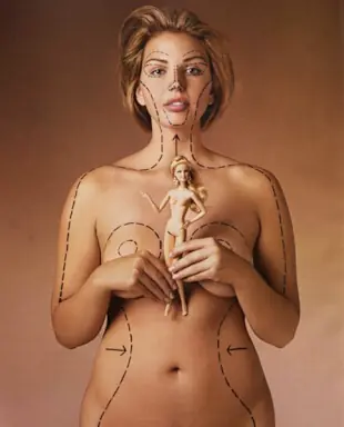 Las proporciones de Barbie en una mujer real son aterradoras