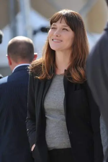 Carla Bruni, más q una voz angelical