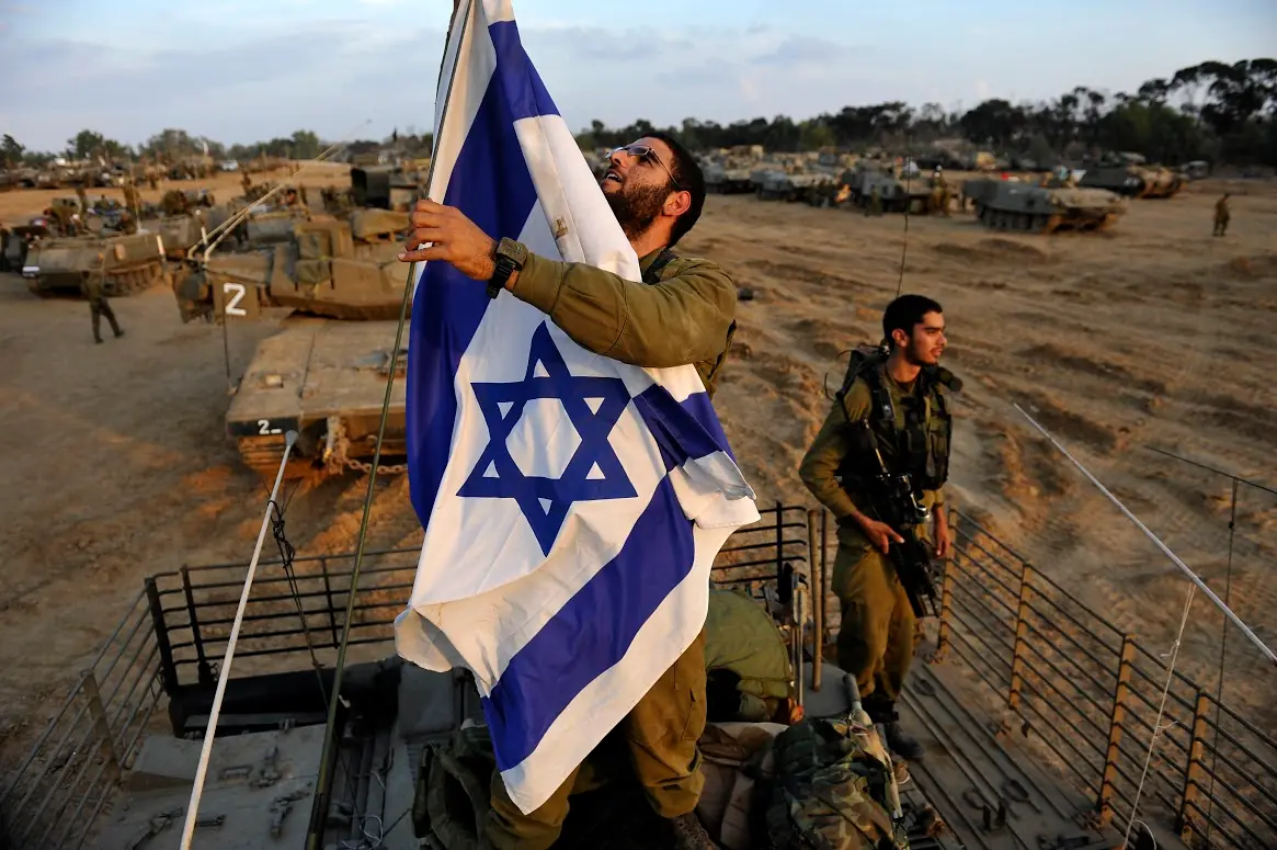 Shavit: Israel, sólido y frágil