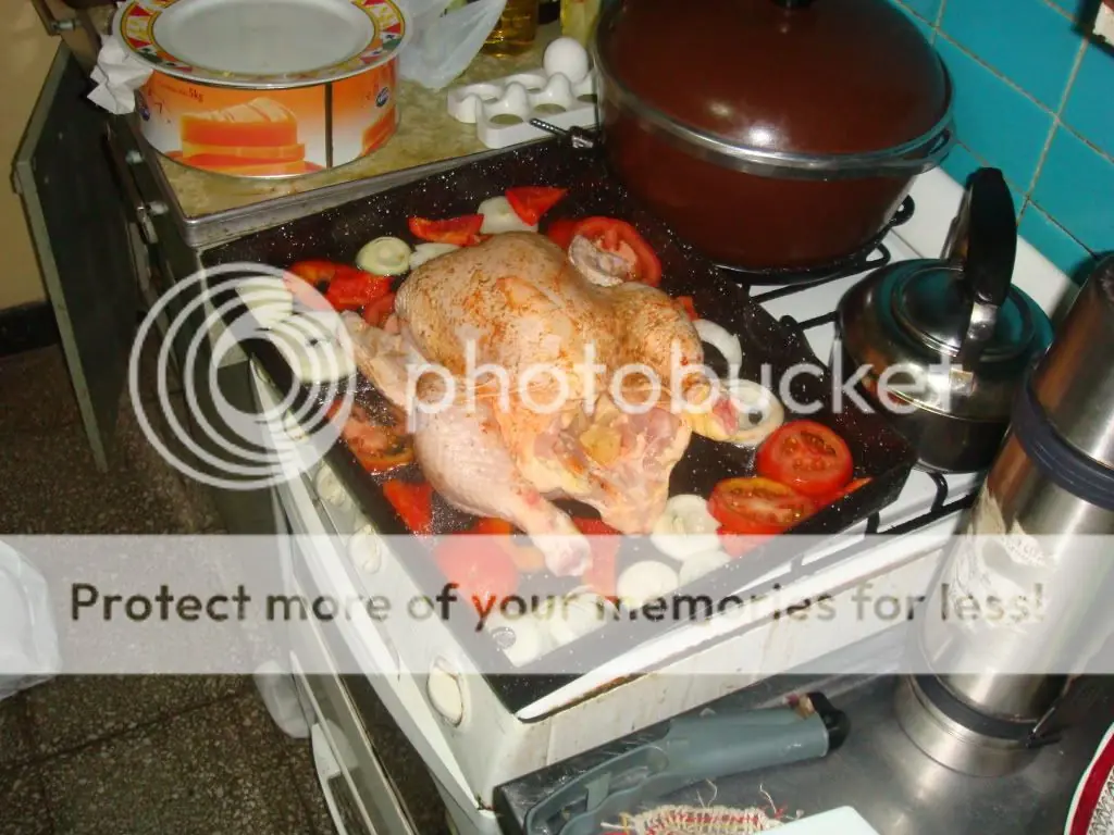 Pollo con vegetales salseados en su propio jugo, facilisima