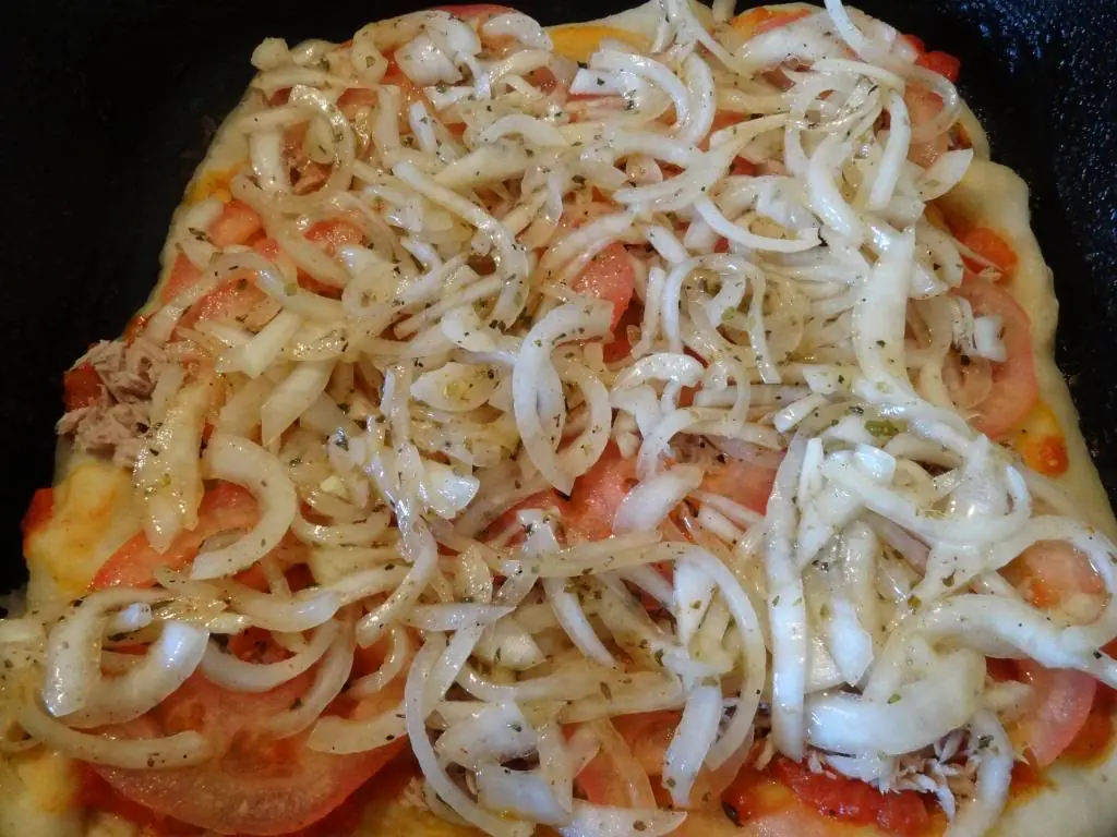 Pizza de Atun, Queso y Cebolla [Foto-Receta]