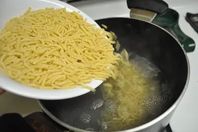 macaroni with cheese